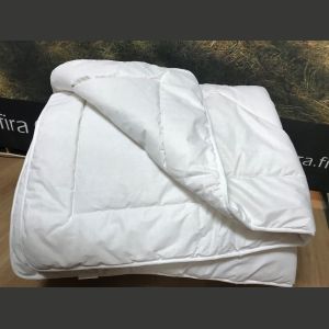 Carezza Villatäytepeitto 150*200 (400g/m2)