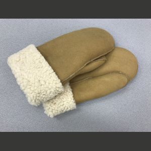 Lampaanturkisrukkaset, ulkosaumalla, Beige ja Musta