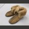 POISTUU VALIKOIMASTA: Carezza HIEKKA-turkistossut kenkäpohjalla, Ruskeaa lampaanturkista vetoketjulla lampaanturkistossut vetoketjulla